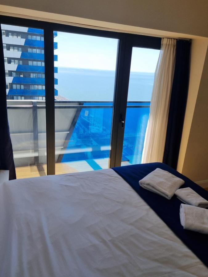 D Block Of New Luxurious Orbi City Batumi Eksteriør billede